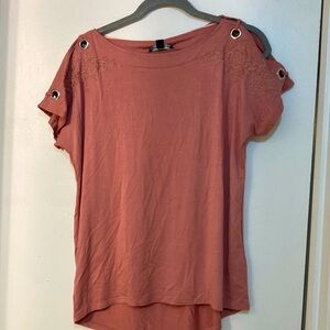 Cable & guage old rose colored top NWT size small